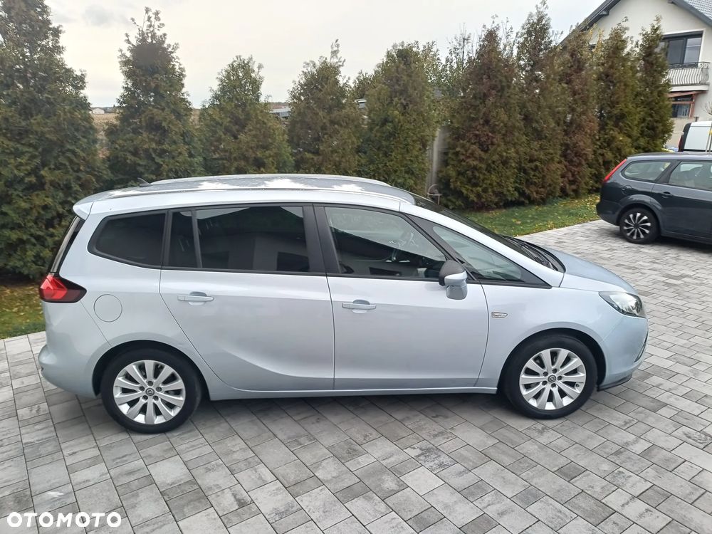 Opel Zafira - 16