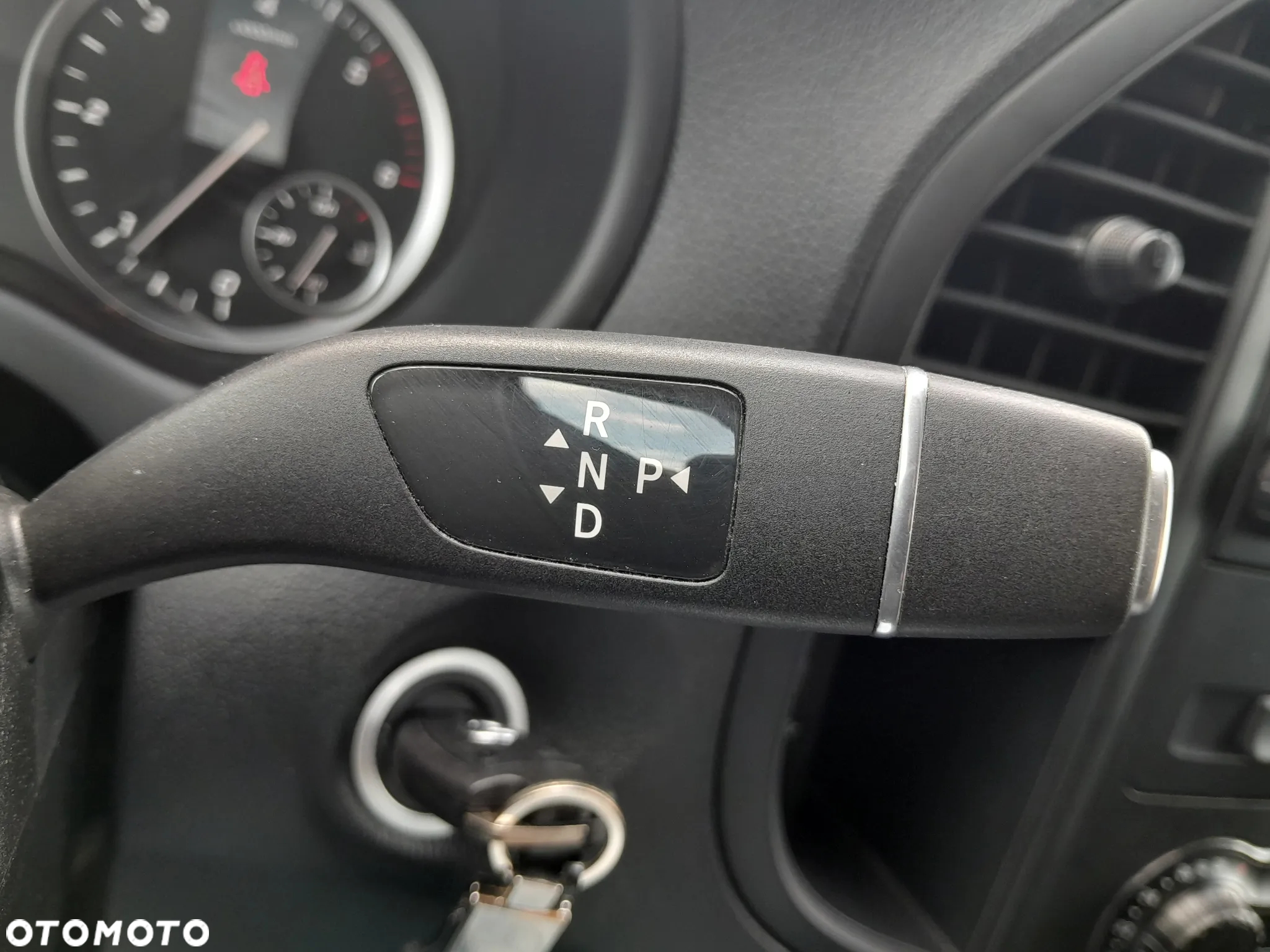 Mercedes-Benz Vito - 11