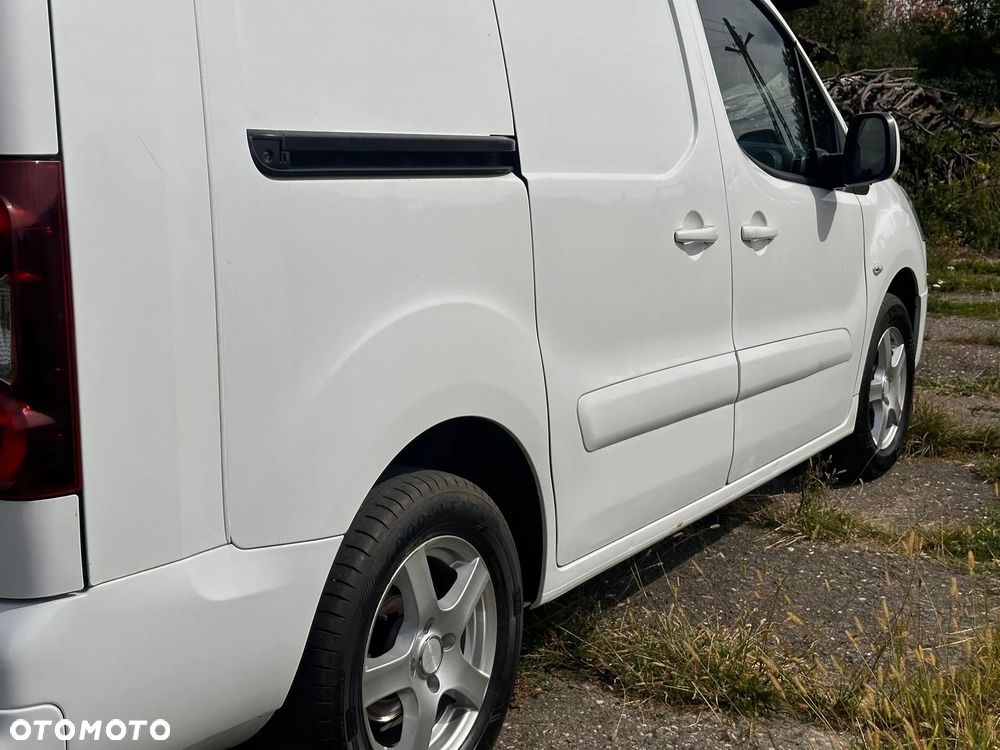 Peugeot Partner 1.6 Hdi 99 kM manual, 2015 rok EURO 6! ORGINALNY PRZEBIEG, HAK, ALUFELGI- BEZWYPADKOWY!!! - 23