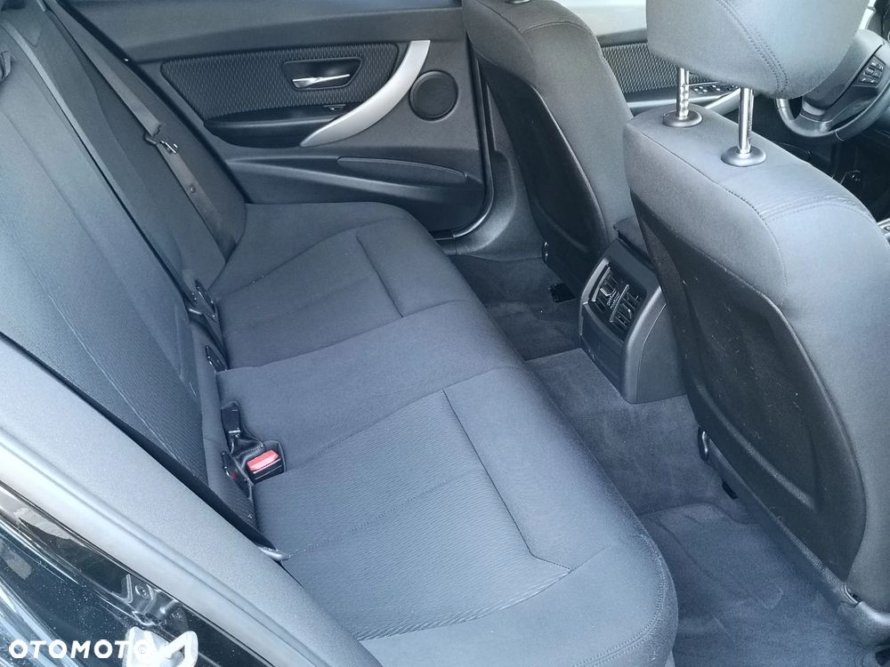 BMW Seria 3 316d Modern Line - 25