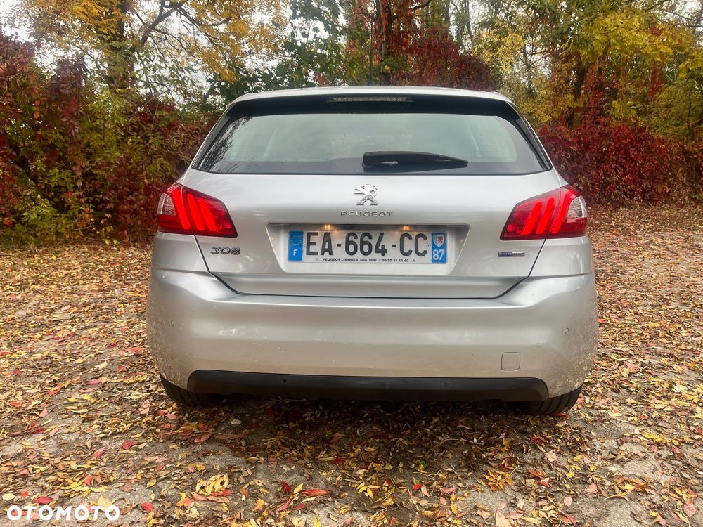 Peugeot 308 1.2 PureTech Allure S&S - 5