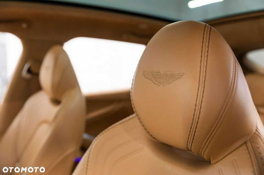 Aston Martin DBX Standard - 25