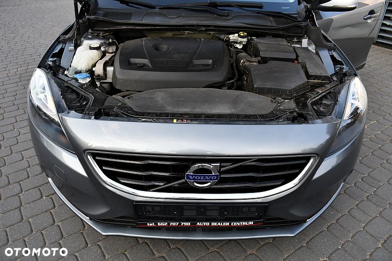 Volvo V40 T3 Momentum - 35