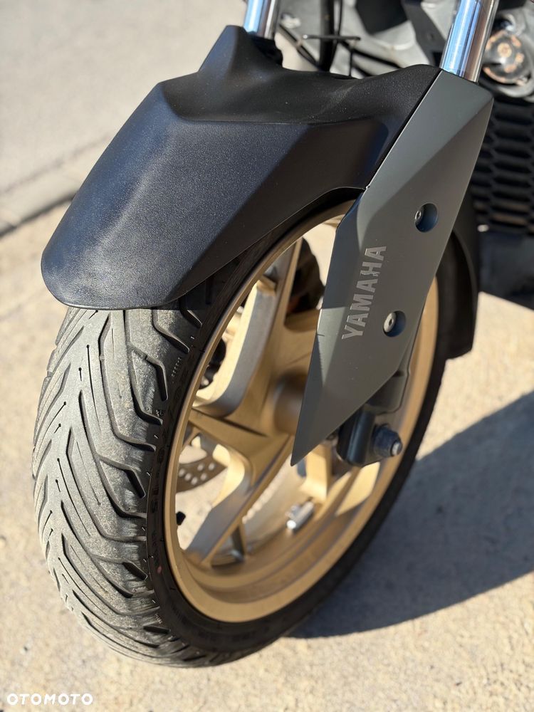 Yamaha X-max - 6