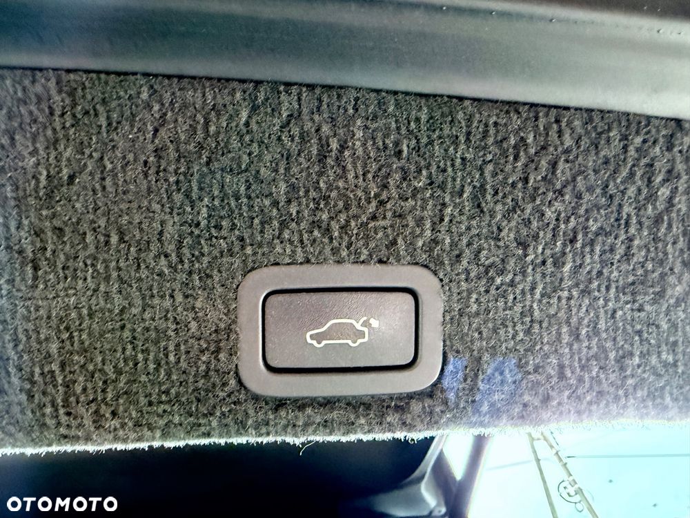 Volvo XC 60 D4 Drive-E R-Design Momentum - 12