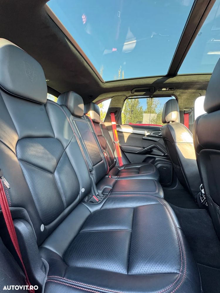 Porsche Cayenne 3.6 L GTS - 20