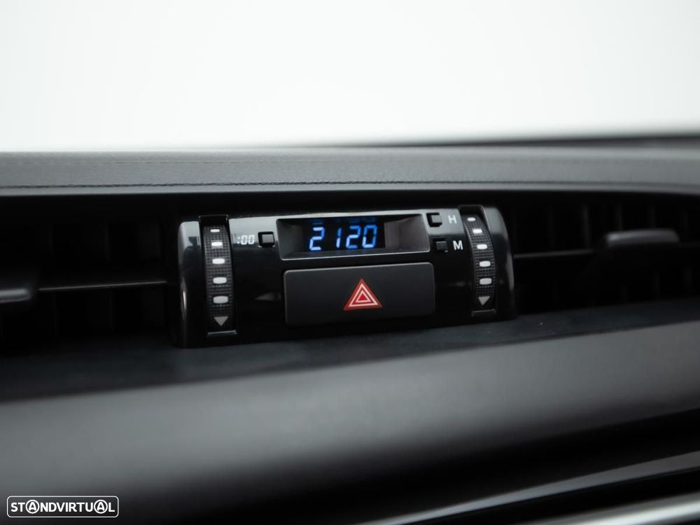 Toyota Hilux 2.4 D-4D 4WD CE c/iva - 15
