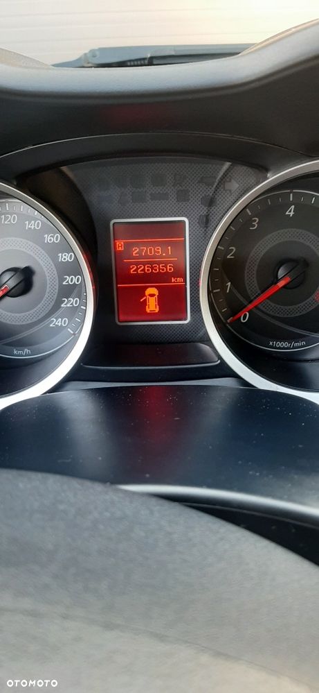 Mitsubishi Lancer - 8