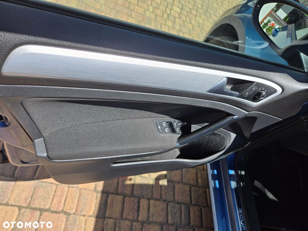 Volkswagen Golf 1.2 TSI BlueMotion Technology Cup - 14