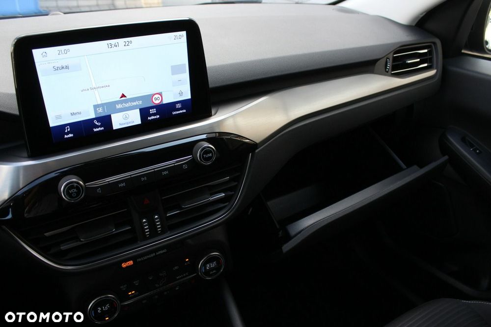 Ford Kuga 2.5 Duratec FHEV TITANIUM - 28