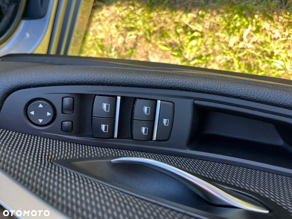 BMW Seria 5 525d Luxury Line - 13