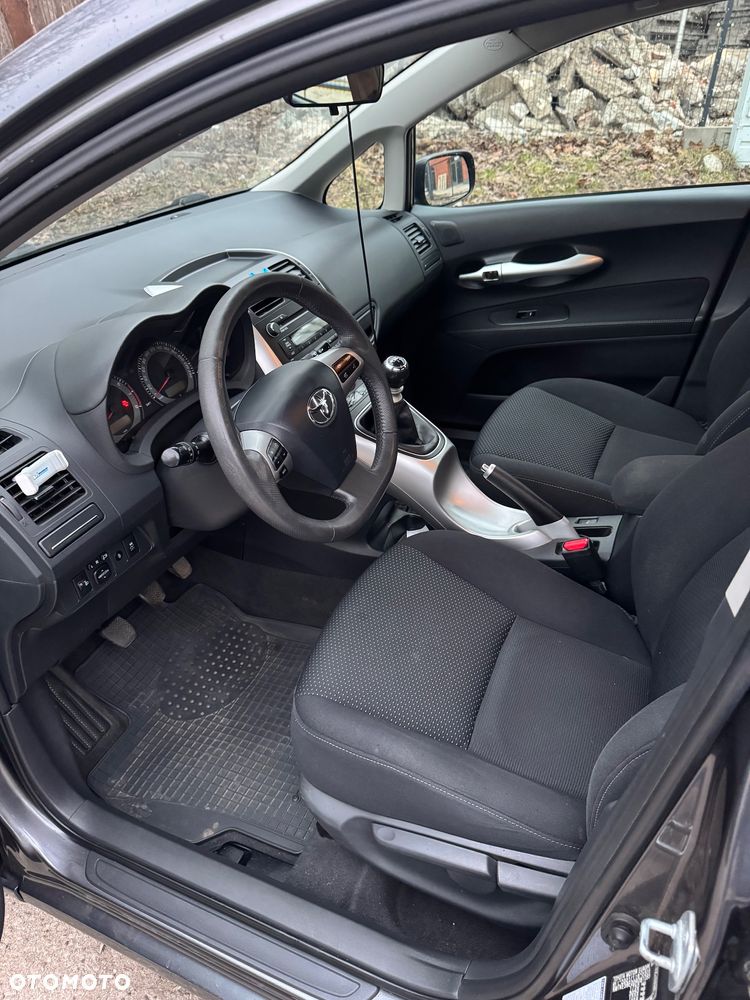 Toyota Auris 1.6 Premium - 13
