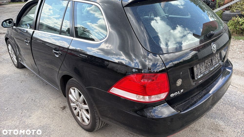 Volkswagen Golf 1.9 TDI DPF Comfortline - 12