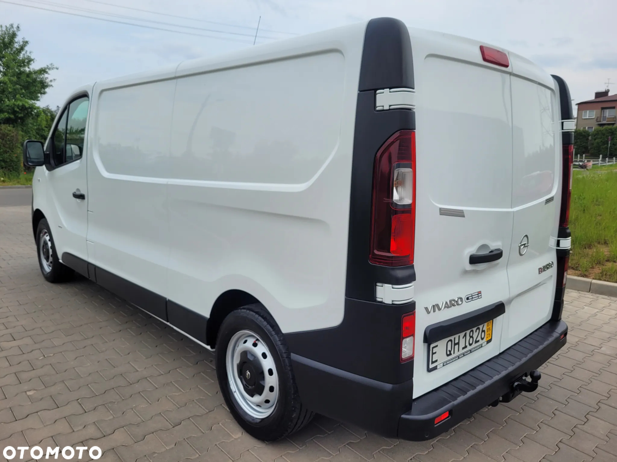 Opel Vivaro long - 9