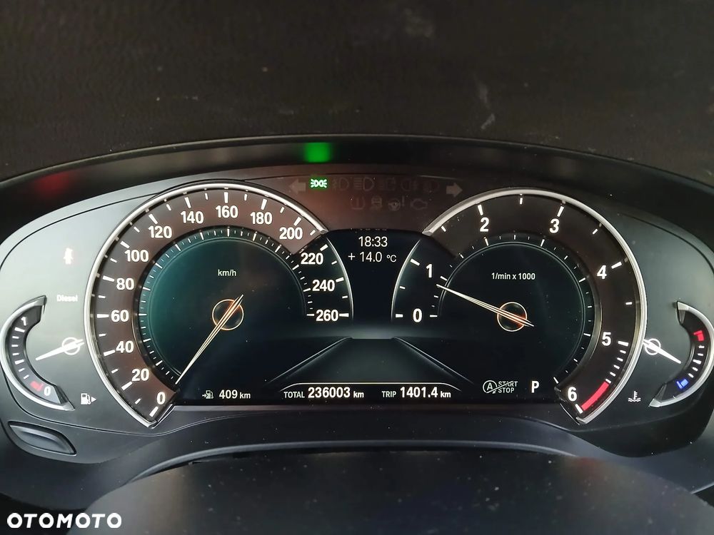 BMW Seria 5 520d Touring - 16