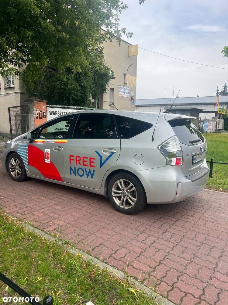 Toyota Prius+ 1.8 HSD Prestige - 4