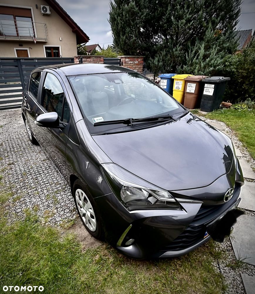 Toyota Yaris - 1
