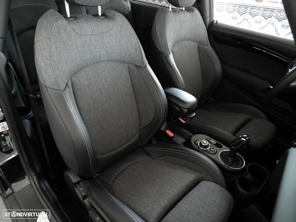MINI 3 Portas Cooper SE - 21
