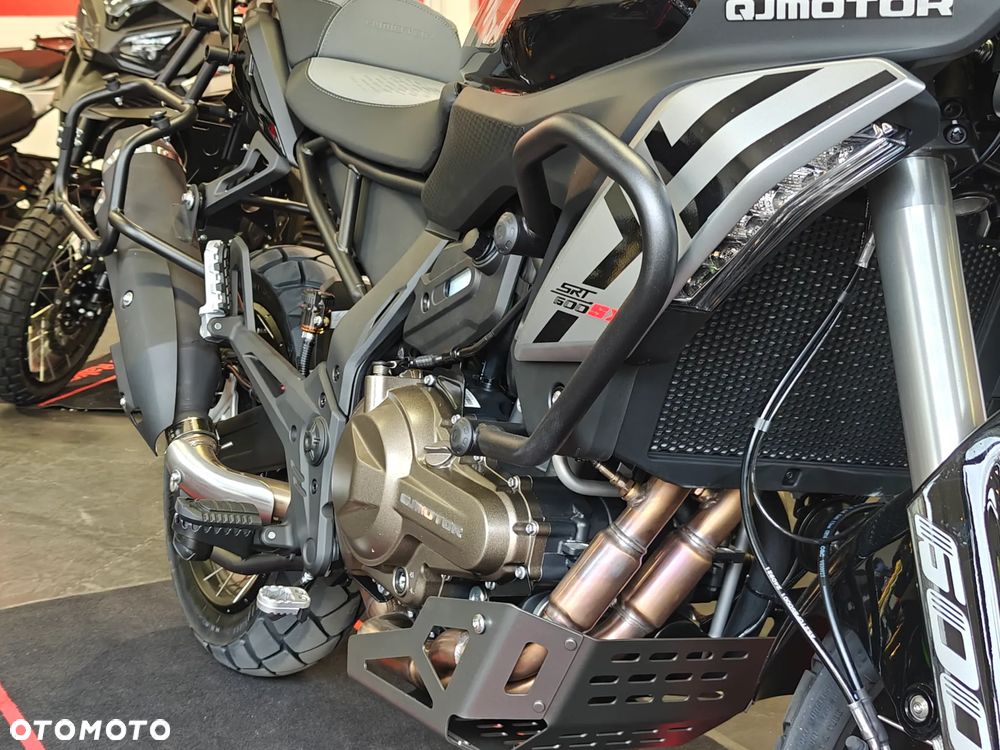 QJMOTOR SRT 600SX - 19