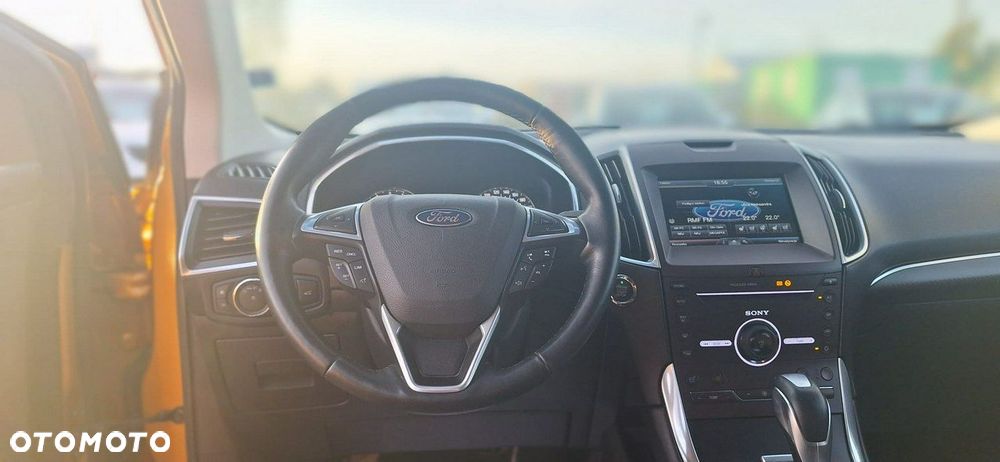 Ford Edge - 16