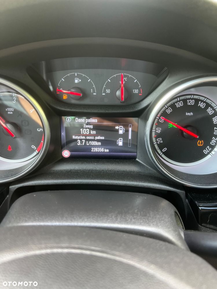 Opel Astra 1.6 CDTI DPF ecoFLEX TourerStart/Stop Exklusiv - 18