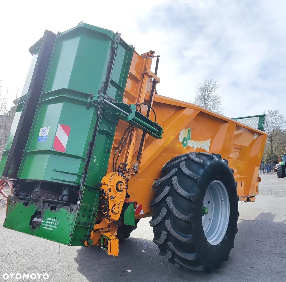 Inny DANGREVILLE  EV - 10