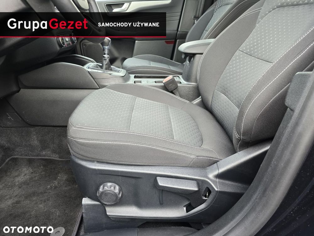 Ford Kuga - 27