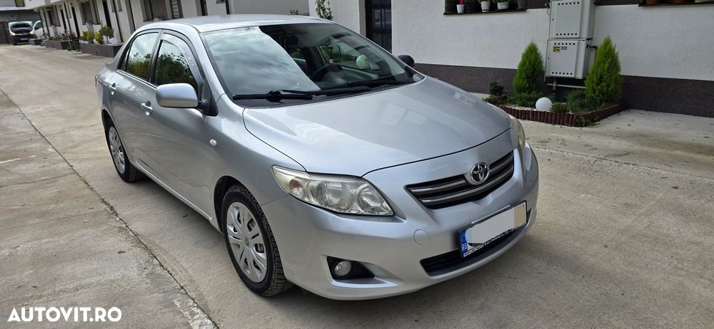 Toyota Corolla 2.0 D-4D DPF Sol - 1
