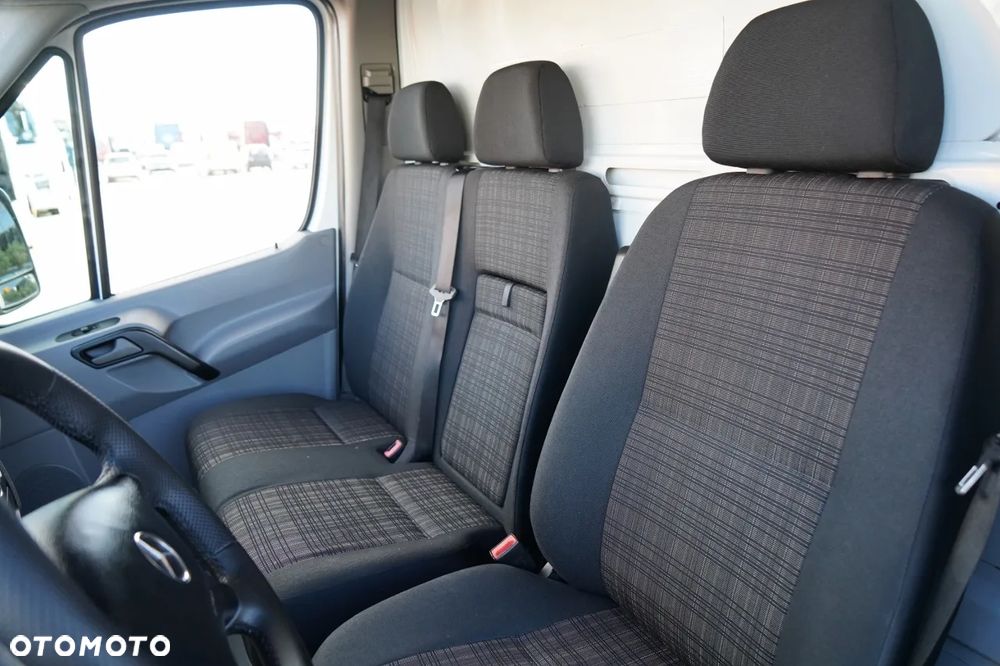 Mercedes-Benz SPRINTER 313 CDI / KONTENER / WINDA 750 / BLIŹNIAK / SPROWADZONY - 29