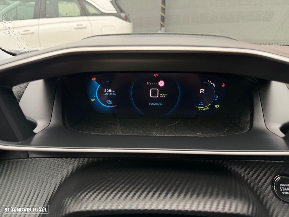 Peugeot e-2008 50 kWh Allure - 10