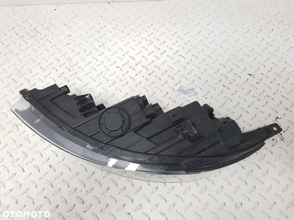 KIA SPORTAGE 3 III 10-15 LAMPA PRAWA PRZEDNIA PRZÓD SOCZEWKA + LED IGŁA 92102-3U250  EUROPA - 10