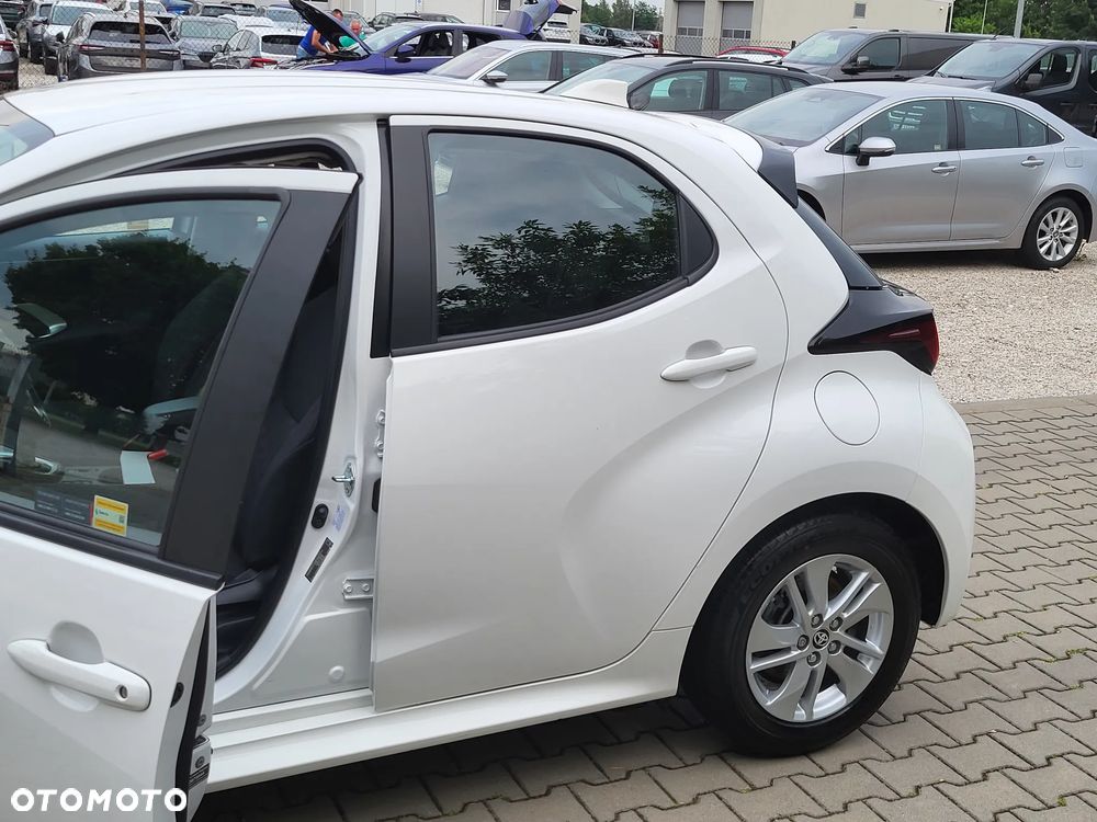 Toyota Corolla Cross 1.8 Hybrid Comfort - 9