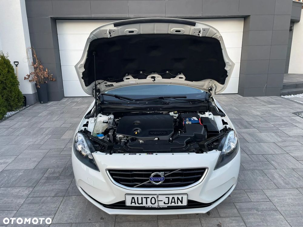 Volvo V40 D2 Summum - 11