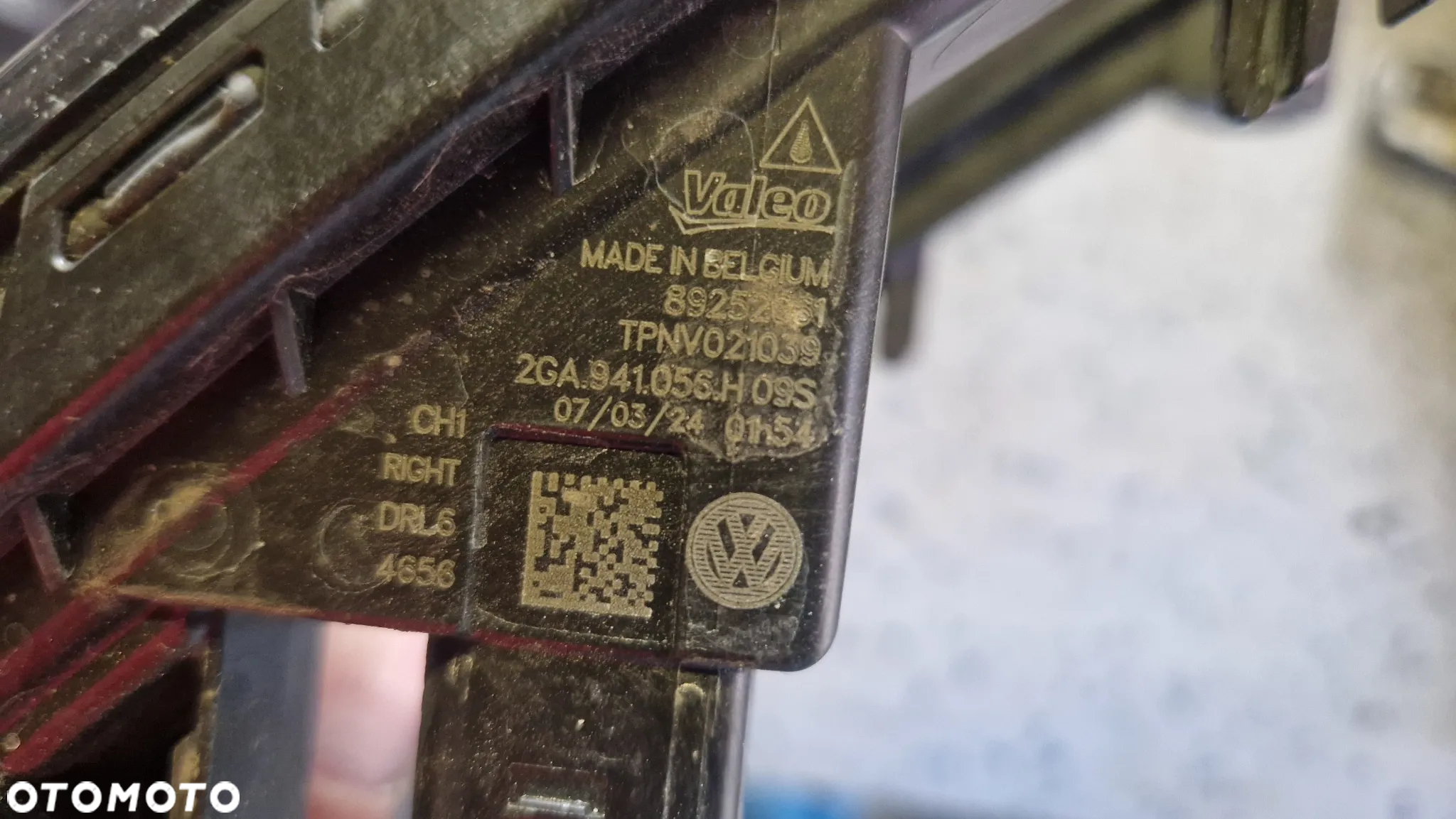VOLKSWAGEN T-ROC HALOGEN PRAWY ŚWIATŁO DRL 2GA941056H - 3