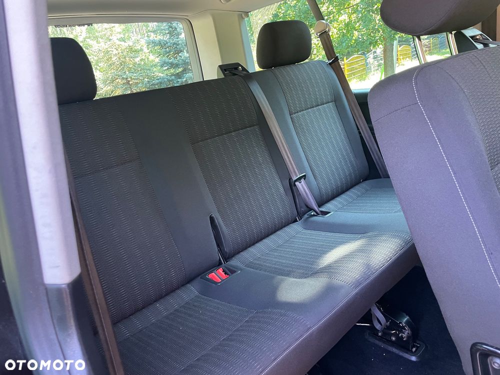 Volkswagen Caravelle - 15
