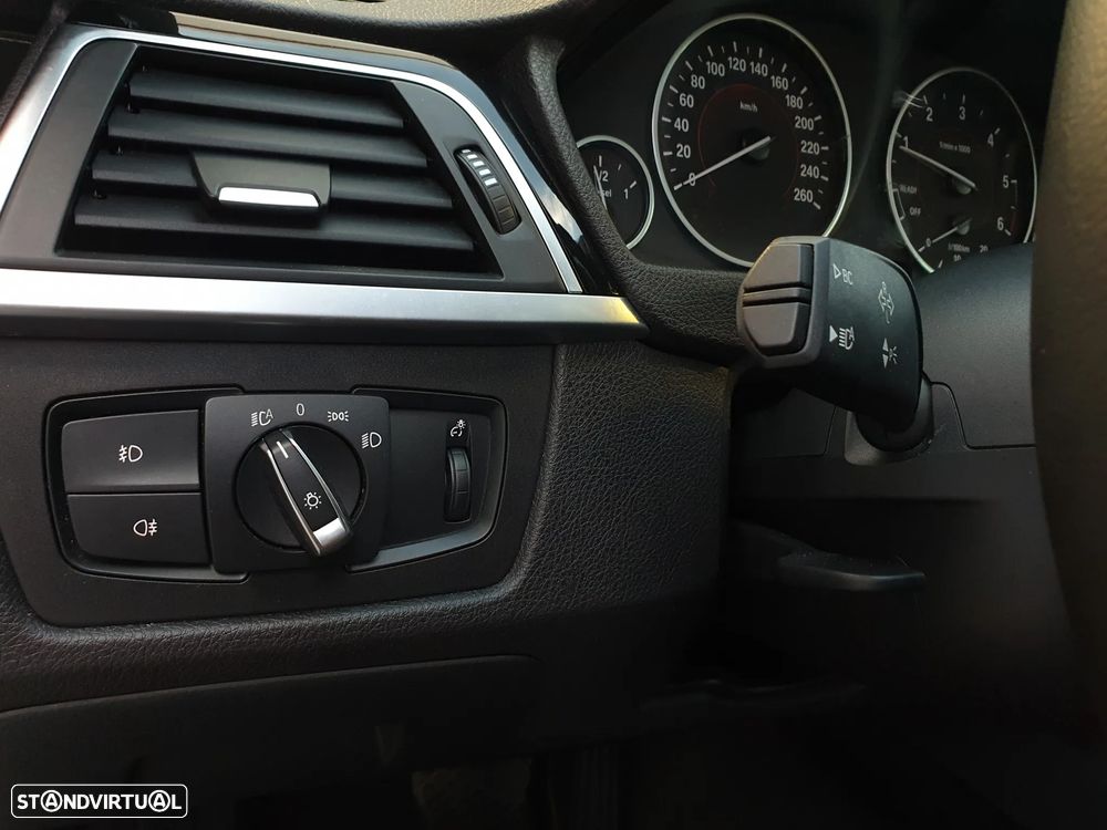 BMW 318 Gran Turismo d Auto Line Sport - 8