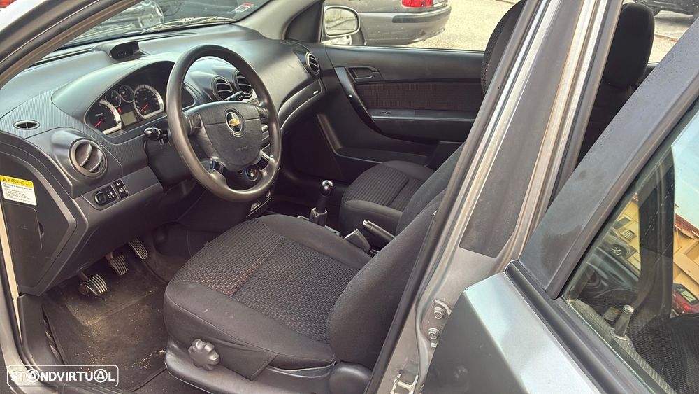 Chevrolet Aveo 1.2 L - 7