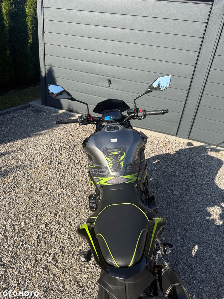Kawasaki Z 900 - 8