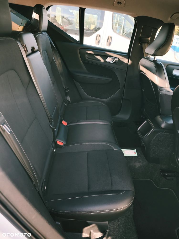 Volvo XC 40 T3 Momentum Pro - 14