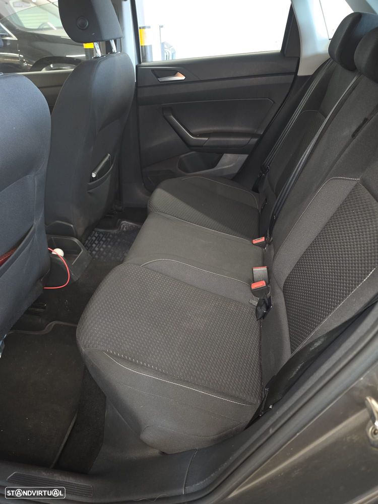 VW Polo 1.0 TSI Confortline DSG - 6