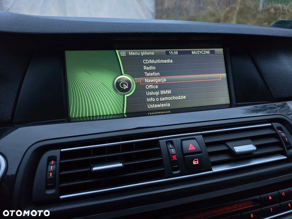 BMW Seria 5 520d - 22