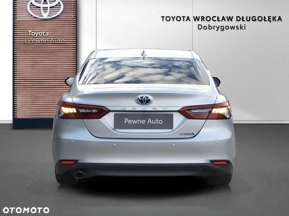 Toyota Camry 2.5 Hybrid Executive CVT - 9
