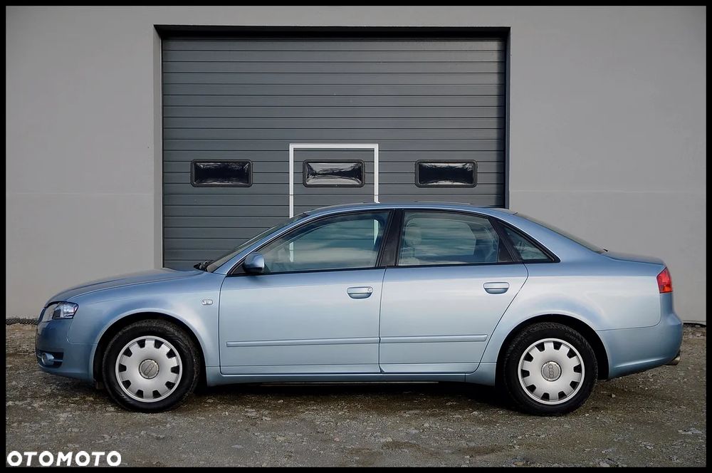Audi A4 Limousine 1.6 - 23