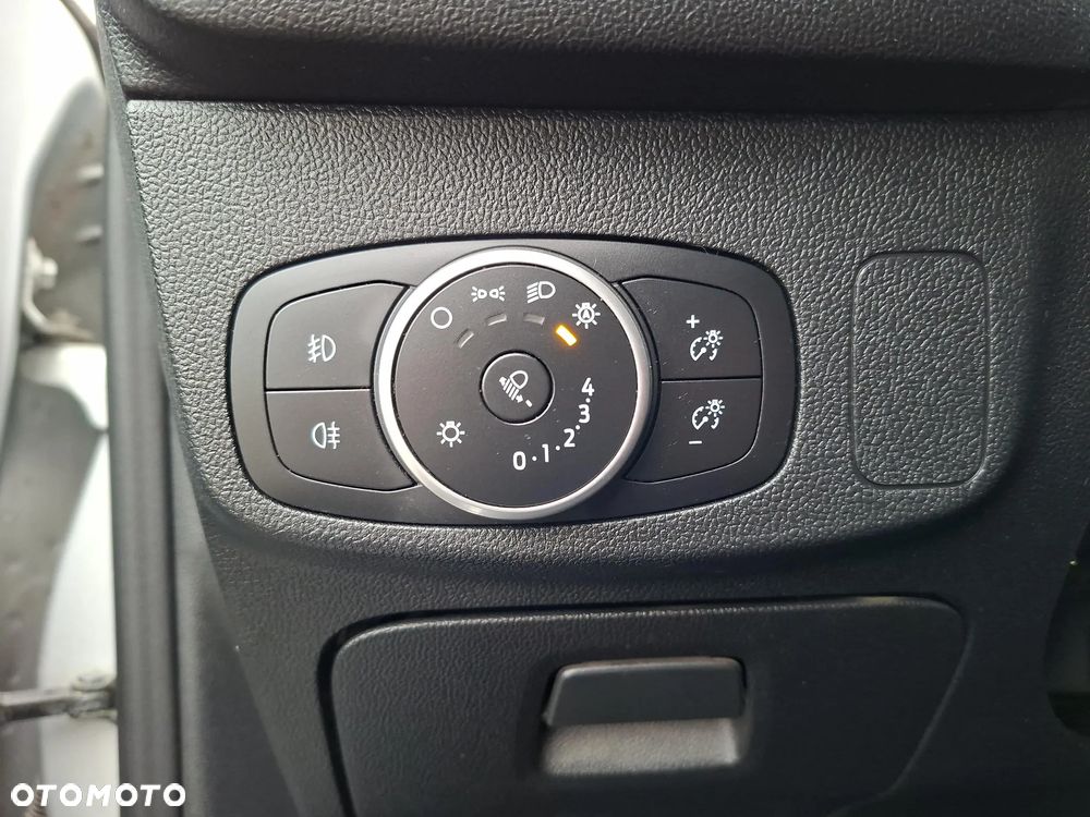 Ford Focus 1.0 EcoBoost Trend Edition - 16