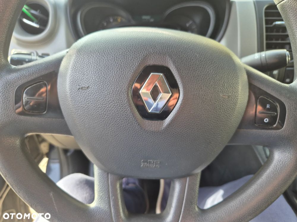 Renault TRAFIC - 9