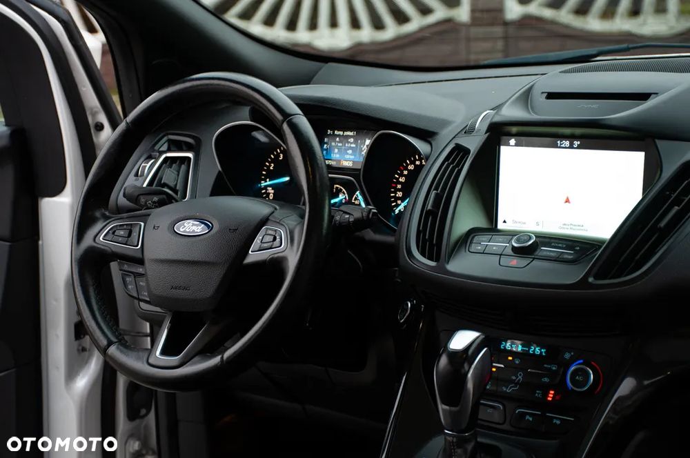 Ford Kuga 1.5 EcoBoost 4x4 Titanium - 8