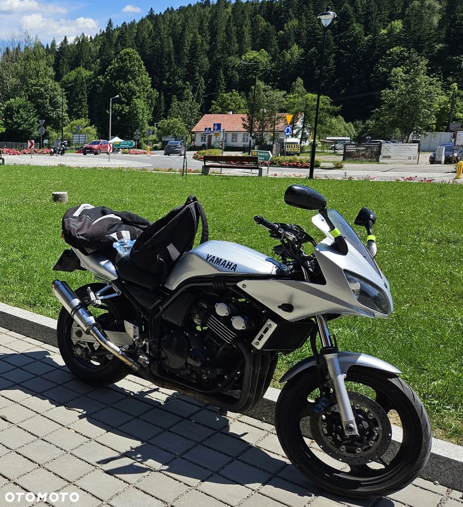Yamaha FZS - 3