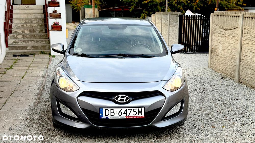 Hyundai i30 - 23