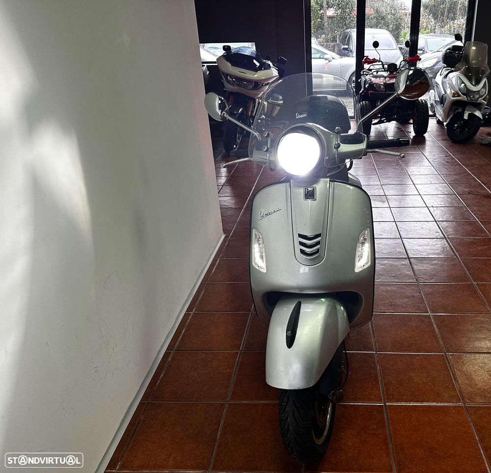 Vespa GTS Super 250 - 6