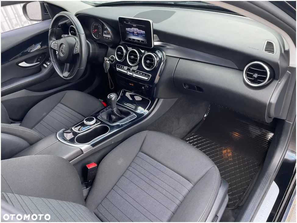 Mercedes-Benz Klasa C 200 - 17